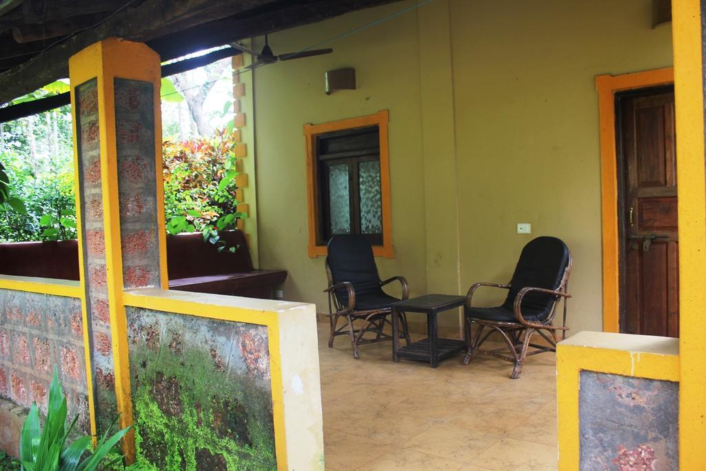 Villa Dudhsagar Plantation Cormonem Esterno foto